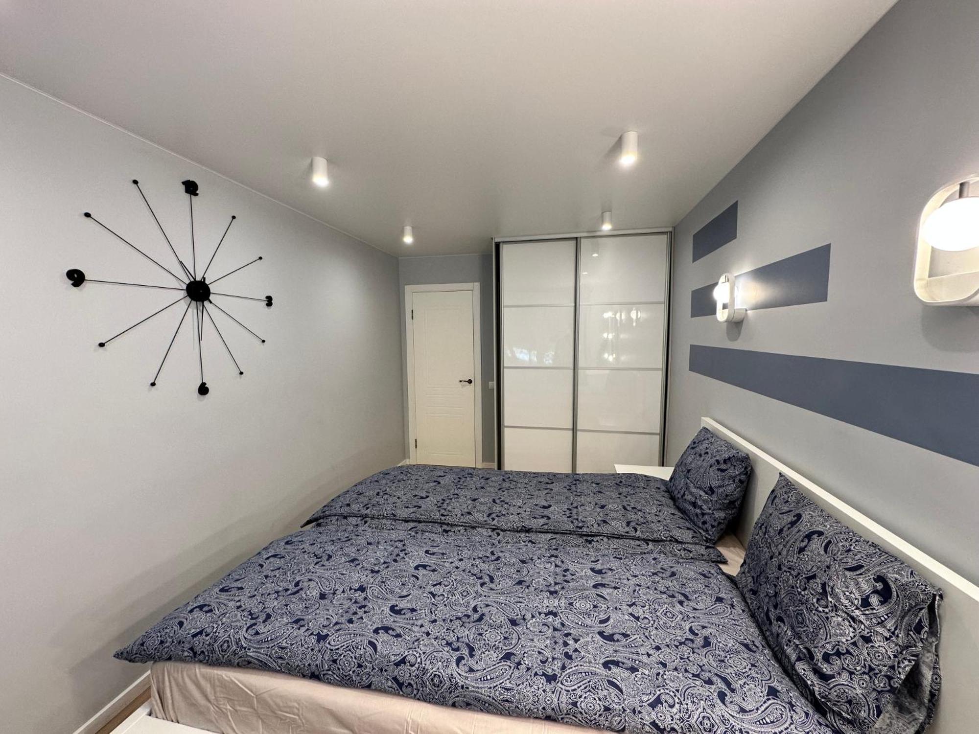 Parkside Escape: Stylish 1-Br Διαμέρισμα Ρίγα Εξωτερικό φωτογραφία